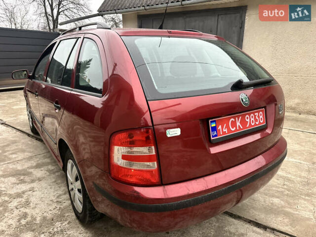 Красный Шкода Фабия, объемом двигателя 1.4 л и пробегом 169 тыс. км за 4200 $, фото 16 на Automoto.ua