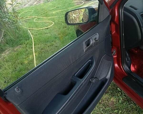 Шкода Фабия 2005 в Ковель на Automoto.ua Красный Шкода Фабия, объемом двигателя 1.2 л и пробегом 280 тыс. км за 3650 $, фото 15 на Automoto.ua