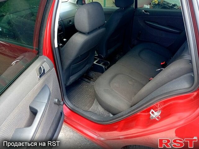 Шкода Фабія 2005 у Первомайськ на Automoto.ua Червоний Шкода Фабія, об'ємом двигуна 1.2 л та пробігом 240 тис. км за 3500 $, фото 7 на Automoto.ua