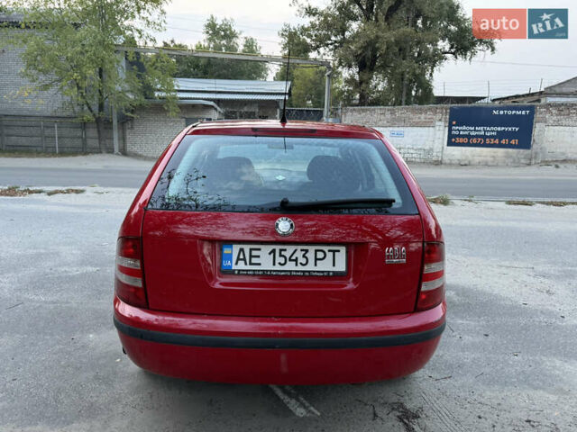 Червоний Шкода Фабія, об'ємом двигуна 1.2 л та пробігом 260 тис. км за 3400 $, фото 1 на Automoto.ua