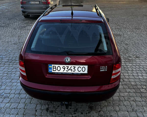 Красный Шкода Фабия, объемом двигателя 1.39 л и пробегом 174 тыс. км за 4700 $, фото 3 на Automoto.ua