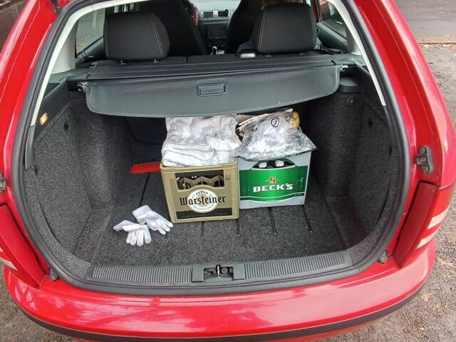 Червоний Шкода Фабія, об'ємом двигуна 1.4 л та пробігом 159 тис. км за 3830 $, фото 14 на Automoto.ua