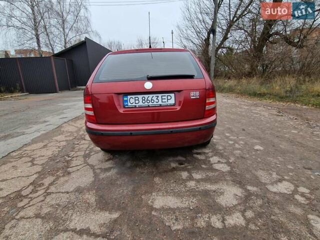 Червоний Шкода Фабія, об'ємом двигуна 1.4 л та пробігом 331 тис. км за 3950 $, фото 3 на Automoto.ua