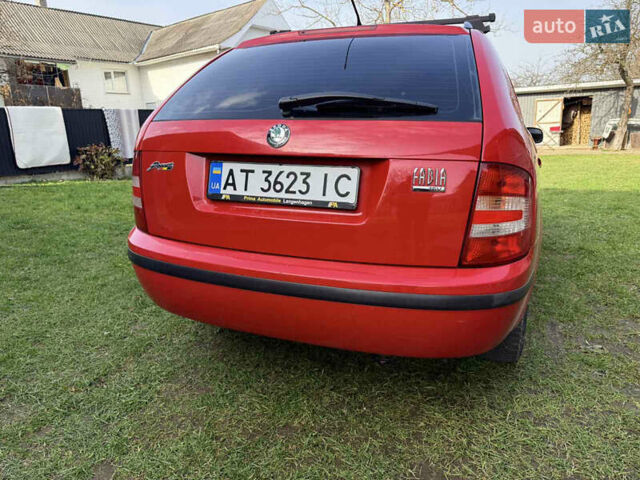 Красный Шкода Фабия, объемом двигателя 1.39 л и пробегом 209 тыс. км за 3990 $, фото 9 на Automoto.ua