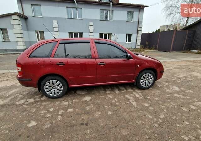 Червоний Шкода Фабія, об'ємом двигуна 1.4 л та пробігом 331 тис. км за 3950 $, фото 5 на Automoto.ua