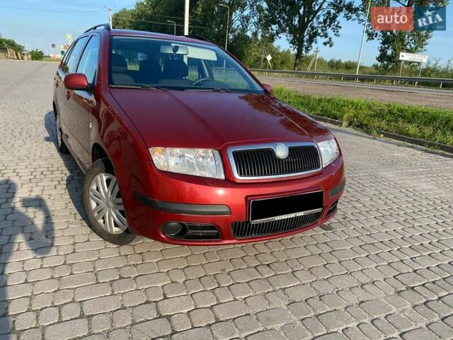 Червоний Шкода Фабія, об'ємом двигуна 1.39 л та пробігом 309 тис. км за 3900 $, фото 3 на Automoto.ua