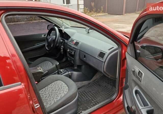 Червоний Шкода Фабія, об'ємом двигуна 1.4 л та пробігом 331 тис. км за 3950 $, фото 9 на Automoto.ua