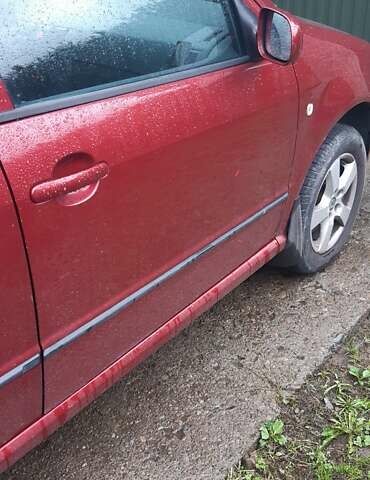 Красный Шкода Фабия, объемом двигателя 1.4 л и пробегом 255 тыс. км за 4100 $, фото 22 на Automoto.ua