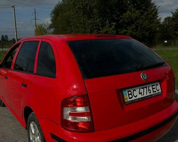 Червоний Шкода Фабія, об'ємом двигуна 1.2 л та пробігом 258 тис. км за 4100 $, фото 4 на Automoto.ua