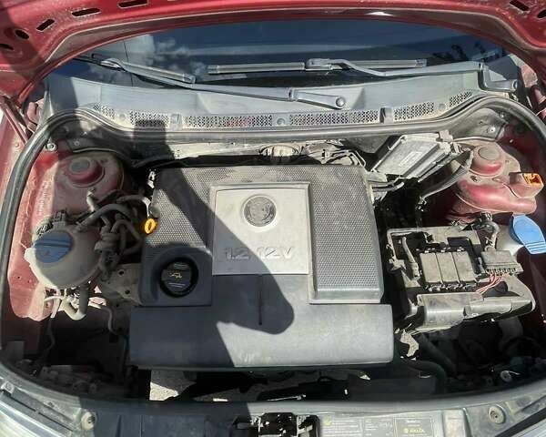 Червоний Шкода Фабія, об'ємом двигуна 1.2 л та пробігом 223 тис. км за 3500 $, фото 7 на Automoto.ua