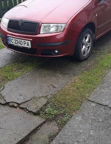Красный Шкода Фабия, объемом двигателя 1.4 л и пробегом 255 тыс. км за 4100 $, фото 27 на Automoto.ua
