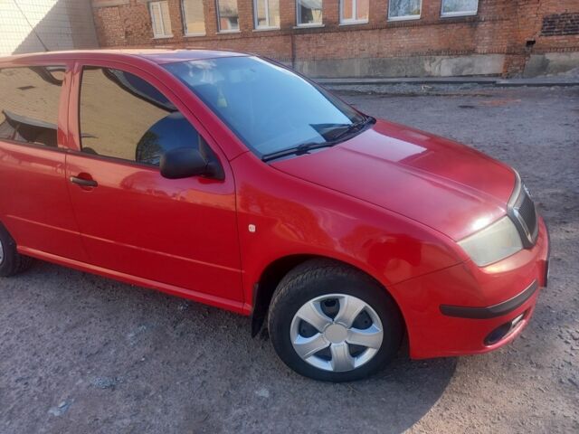 Красный Шкода Фабия, объемом двигателя 1.4 л и пробегом 292 тыс. км за 5000 $, фото 7 на Automoto.ua