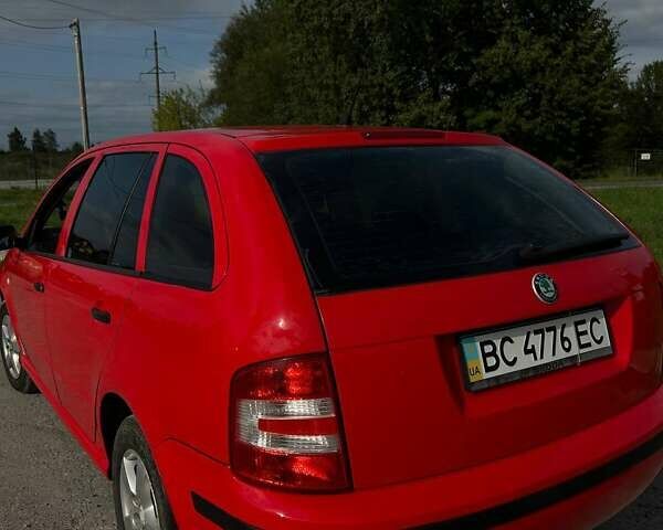 Червоний Шкода Фабія, об'ємом двигуна 1.2 л та пробігом 258 тис. км за 4100 $, фото 5 на Automoto.ua