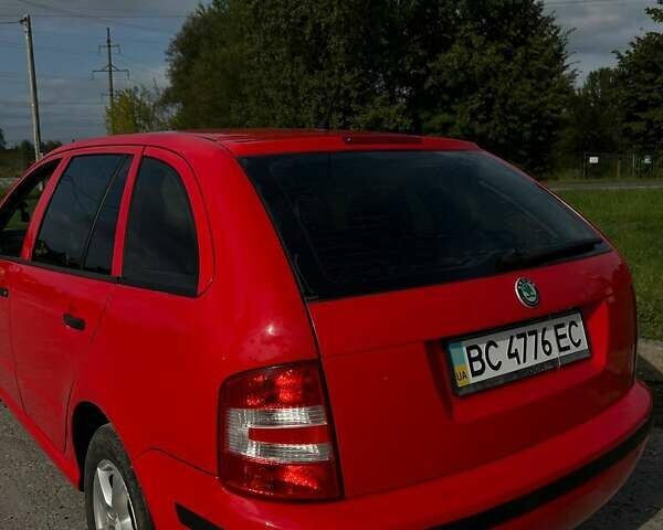 Червоний Шкода Фабія, об'ємом двигуна 1.2 л та пробігом 258 тис. км за 4100 $, фото 1 на Automoto.ua