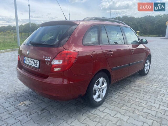 Красный Шкода Фабия, объемом двигателя 1.39 л и пробегом 179 тыс. км за 5700 $, фото 5 на Automoto.ua