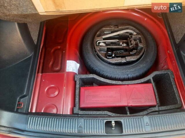 Червоний Шкода Фабія, об'ємом двигуна 1.6 л та пробігом 178 тис. км за 6850 $, фото 27 на Automoto.ua