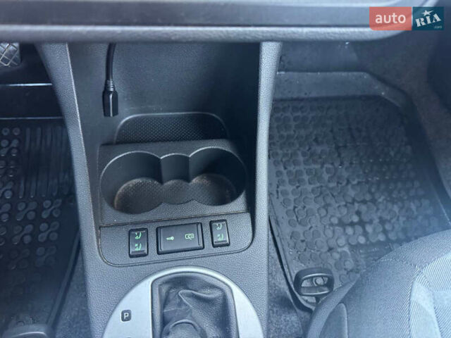 Червоний Шкода Фабія, об'ємом двигуна 1.6 л та пробігом 173 тис. км за 6888 $, фото 11 на Automoto.ua