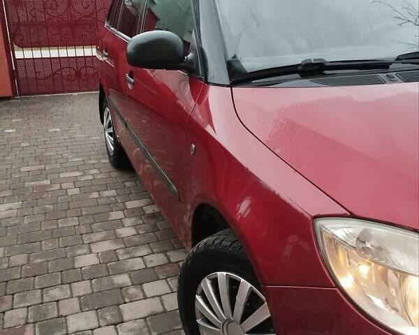 Червоний Шкода Фабія, об'ємом двигуна 1.4 л та пробігом 162 тис. км за 4850 $, фото 2 на Automoto.ua