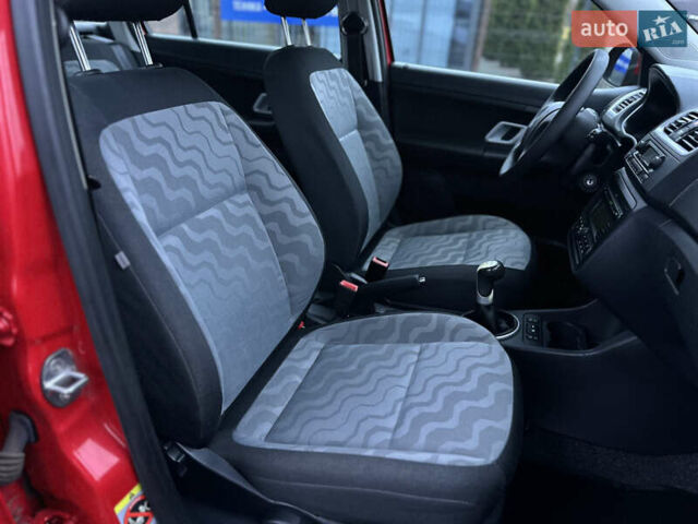 Червоний Шкода Фабія, об'ємом двигуна 1.6 л та пробігом 156 тис. км за 6200 $, фото 40 на Automoto.ua