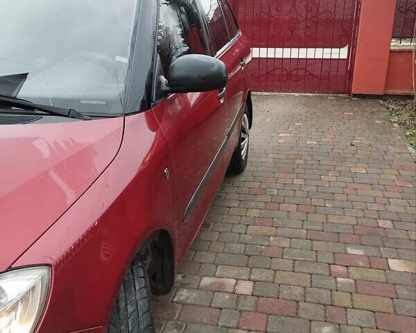 Червоний Шкода Фабія, об'ємом двигуна 1.4 л та пробігом 162 тис. км за 4850 $, фото 1 на Automoto.ua