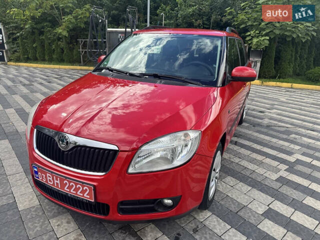 Красный Шкода Фабия, объемом двигателя 1.6 л и пробегом 171 тыс. км за 7200 $, фото 3 на Automoto.ua