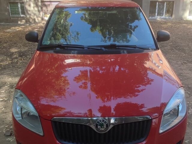 Шкода Фабия 2008 в Харькове на Automoto.ua Красный Шкода Фабия, объемом двигателя 1.2 л и пробегом 66 тыс. км за 6000 $, фото 1 на Automoto.ua