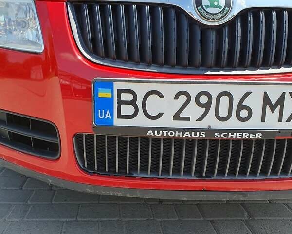 Шкода Фабия 2008 в Черновцах на Automoto.ua Красный Шкода Фабия, объемом двигателя 1.2 л и пробегом 237 тыс. км за 4600 $, фото 9 на Automoto.ua