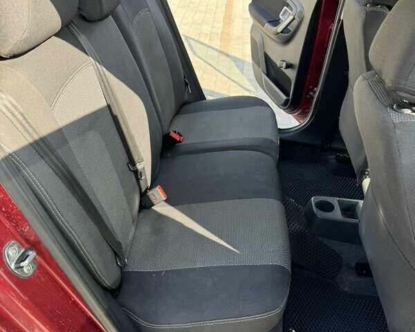Красный Шкода Фабия, объемом двигателя 1.6 л и пробегом 166 тыс. км за 6300 $, фото 18 на Automoto.ua
