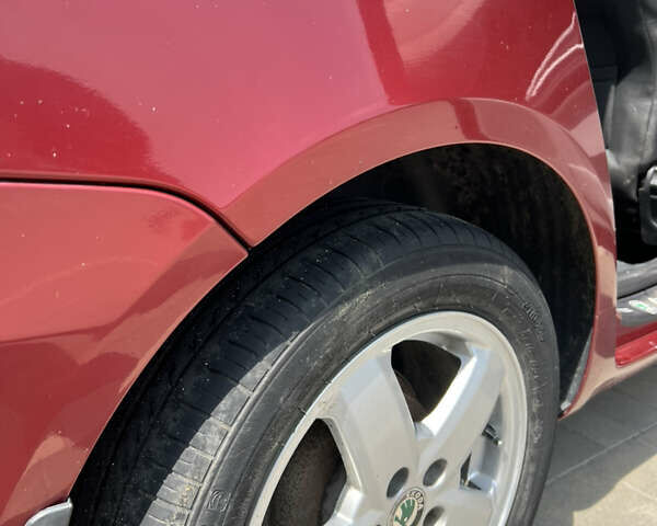 Красный Шкода Фабия, объемом двигателя 1.2 л и пробегом 157 тыс. км за 5500 $, фото 11 на Automoto.ua