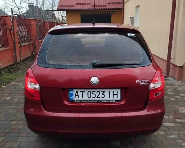 Красный Шкода Фабия, объемом двигателя 1.4 л и пробегом 162 тыс. км за 4850 $, фото 3 на Automoto.ua