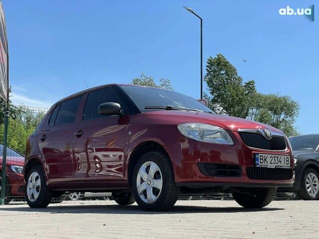 Красный Шкода Фабия, объемом двигателя 1.2 л и пробегом 203 тыс. км за 4755 $, фото 10 на Automoto.ua