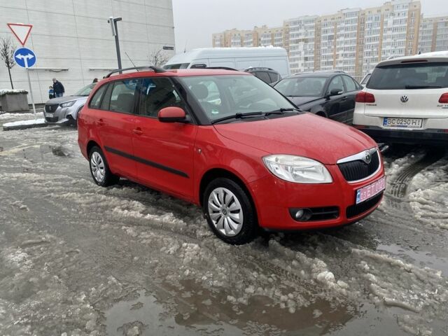 Красный Шкода Фабия, объемом двигателя 1.6 л и пробегом 173 тыс. км за 6750 $, фото 2 на Automoto.ua