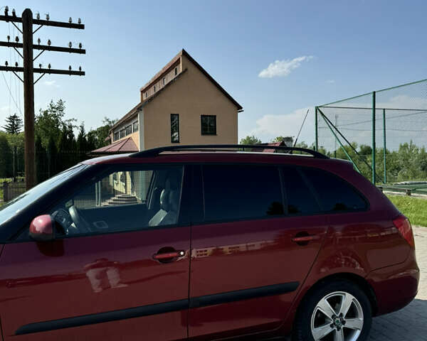 Красный Шкода Фабия, объемом двигателя 1.6 л и пробегом 166 тыс. км за 6300 $, фото 7 на Automoto.ua