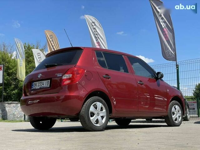 Красный Шкода Фабия, объемом двигателя 1.2 л и пробегом 203 тыс. км за 4755 $, фото 14 на Automoto.ua