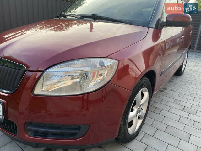 Красный Шкода Фабия, объемом двигателя 1.39 л и пробегом 180 тыс. км за 5000 $, фото 30 на Automoto.ua