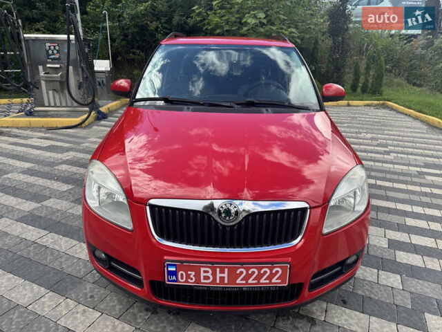 Красный Шкода Фабия, объемом двигателя 1.6 л и пробегом 171 тыс. км за 7200 $, фото 4 на Automoto.ua