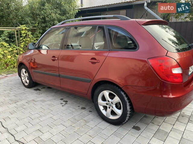 Красный Шкода Фабия, объемом двигателя 1.39 л и пробегом 180 тыс. км за 5000 $, фото 10 на Automoto.ua