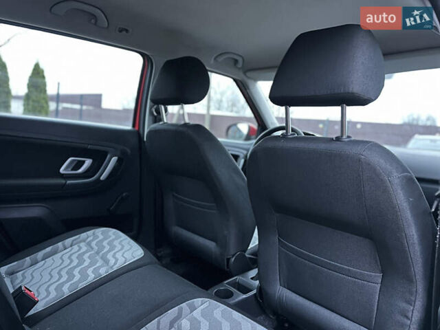 Червоний Шкода Фабія, об'ємом двигуна 1.6 л та пробігом 156 тис. км за 6200 $, фото 34 на Automoto.ua