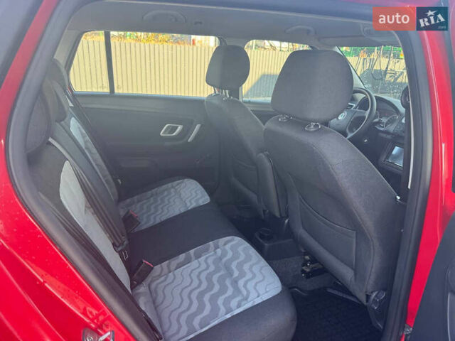 Червоний Шкода Фабія, об'ємом двигуна 1.6 л та пробігом 173 тис. км за 6888 $, фото 13 на Automoto.ua