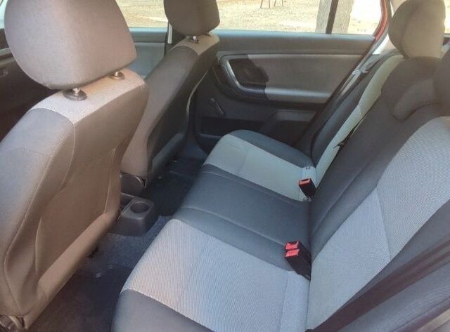 Шкода Фабия 2008 в Харькове на Automoto.ua Красный Шкода Фабия, объемом двигателя 1.2 л и пробегом 66 тыс. км за 6000 $, фото 6 на Automoto.ua