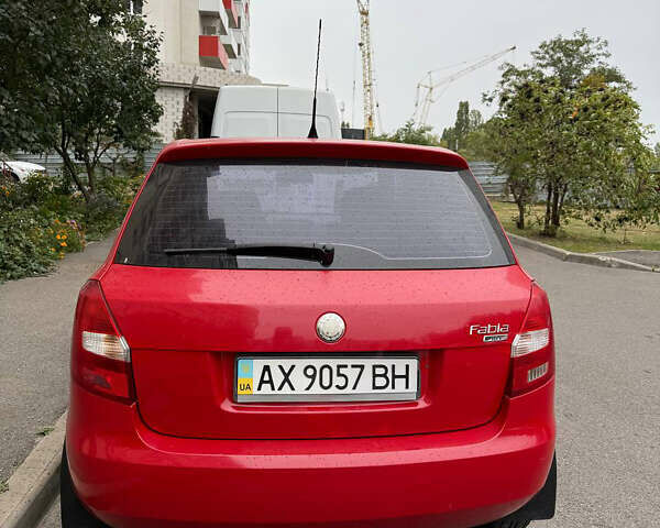 Червоний Шкода Фабія, об'ємом двигуна 1.4 л та пробігом 350 тис. км за 4900 $, фото 3 на Automoto.ua