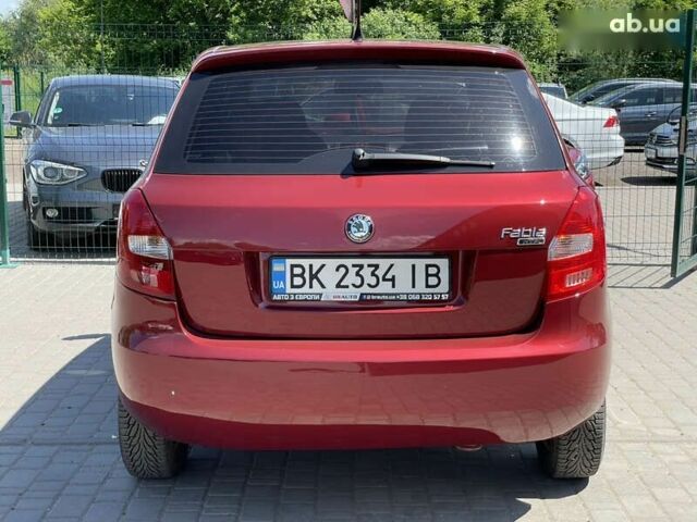 Красный Шкода Фабия, объемом двигателя 1.2 л и пробегом 203 тыс. км за 4755 $, фото 16 на Automoto.ua