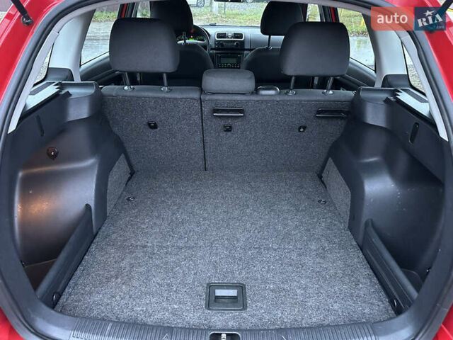 Червоний Шкода Фабія, об'ємом двигуна 1.6 л та пробігом 156 тис. км за 6200 $, фото 48 на Automoto.ua