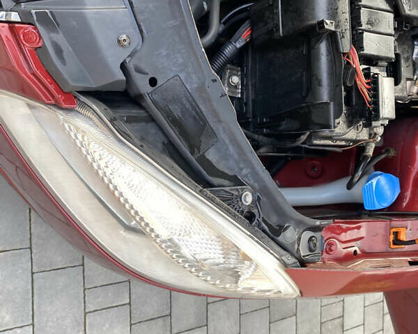 Красный Шкода Фабия, объемом двигателя 1.39 л и пробегом 180 тыс. км за 5000 $, фото 2 на Automoto.ua