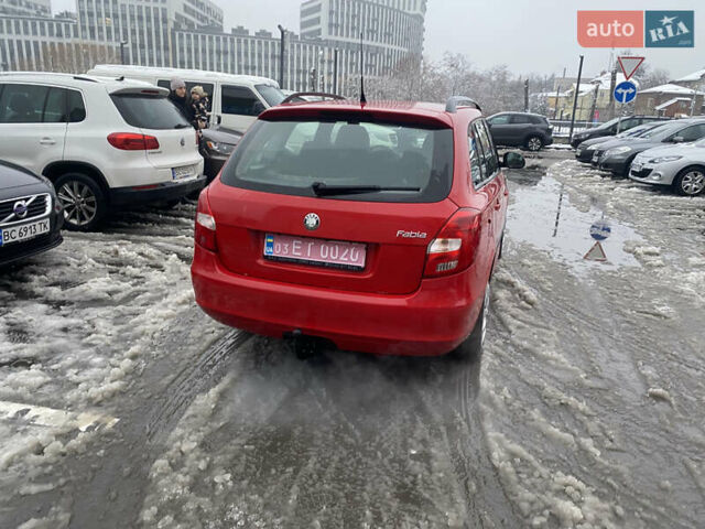 Червоний Шкода Фабія, об'ємом двигуна 1.6 л та пробігом 173 тис. км за 6888 $, фото 5 на Automoto.ua