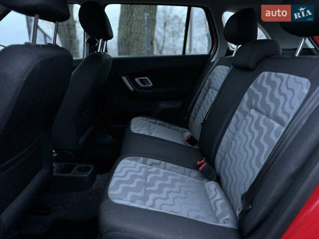 Червоний Шкода Фабія, об'ємом двигуна 1.6 л та пробігом 156 тис. км за 6200 $, фото 33 на Automoto.ua