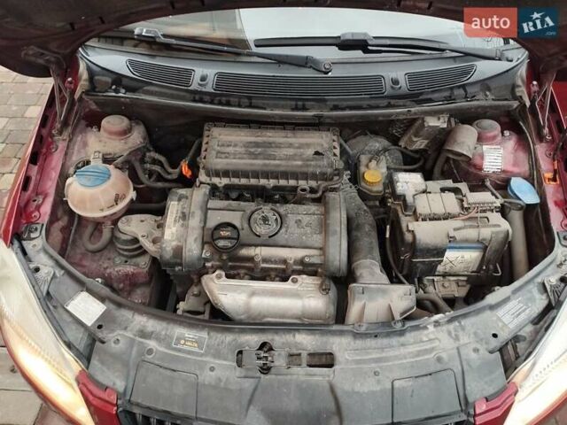 Червоний Шкода Фабія, об'ємом двигуна 1.4 л та пробігом 162 тис. км за 4850 $, фото 13 на Automoto.ua