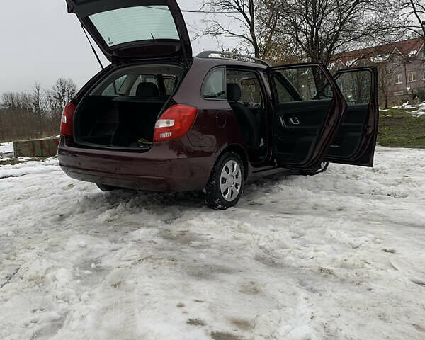Червоний Шкода Фабія, об'ємом двигуна 1.6 л та пробігом 275 тис. км за 5100 $, фото 26 на Automoto.ua