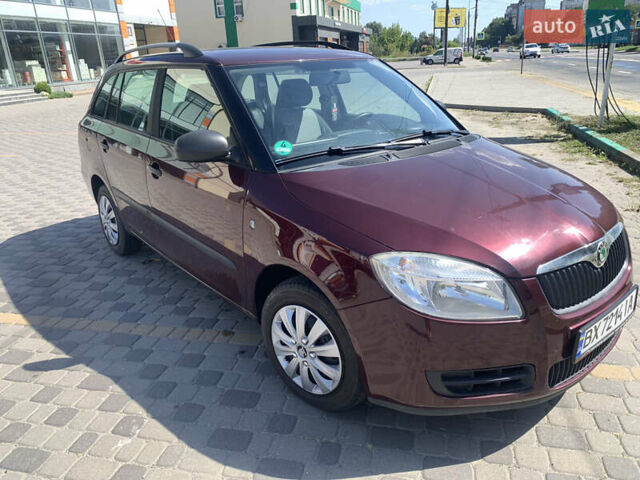 Красный Шкода Фабия, объемом двигателя 1.2 л и пробегом 174 тыс. км за 4850 $, фото 4 на Automoto.ua