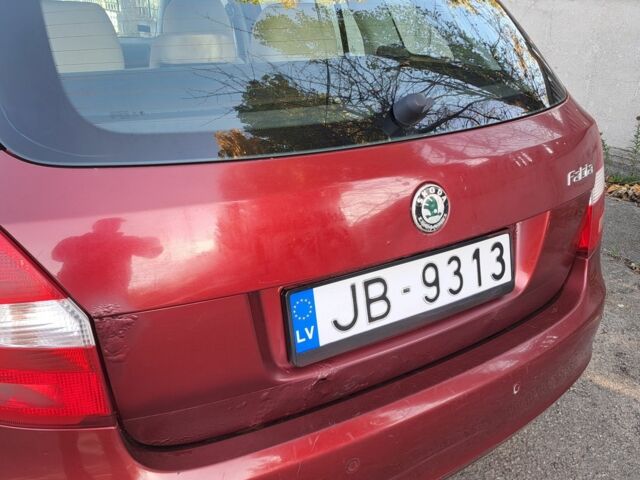 Червоний Шкода Фабія, об'ємом двигуна 0 л та пробігом 400 тис. км за 2450 $, фото 9 на Automoto.ua